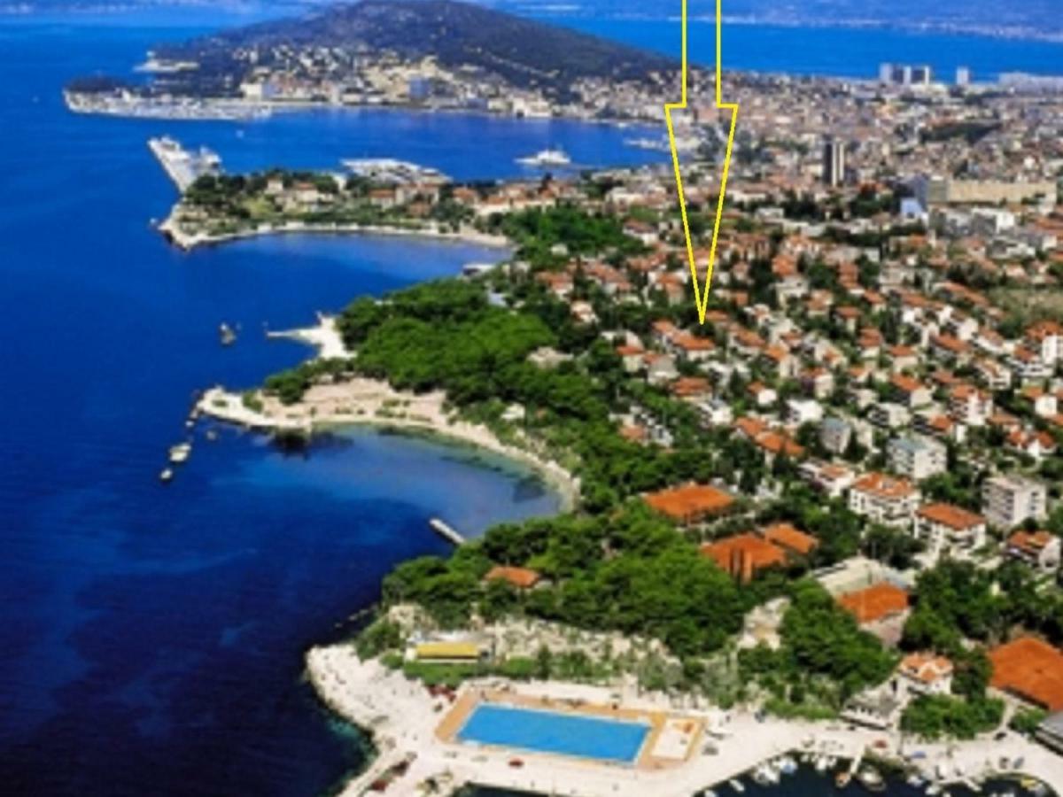 Holiday Home Aspalathos - With Free Parking, Near The Beach, A Few Minutes' Walking Distance To The Unesco Palace スプリト エクステリア 写真